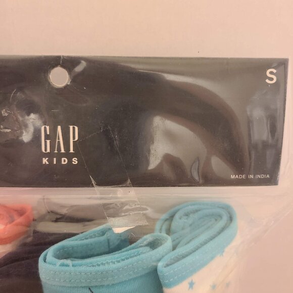 4 PAIRS GAP KIDS GIRLS UNDERWEAR - SIZE SMALL - Picture 3 of 4